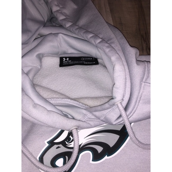 Eagles under Armour sweatshirt - Picture 4 of 5